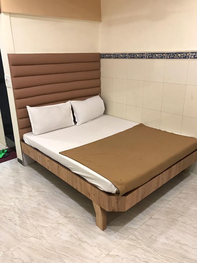Hotel Shalimar Palace ムンバイ エクステリア 写真